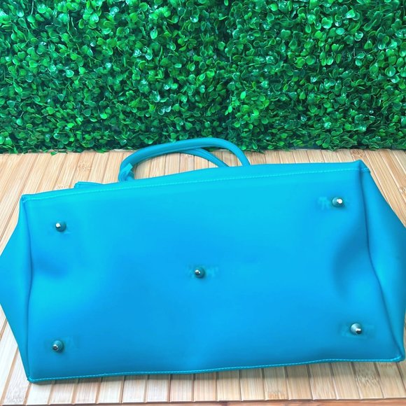 Jelly Tote Blue Green Transparent Purse With Lock and Keys - Picture 3 of 11